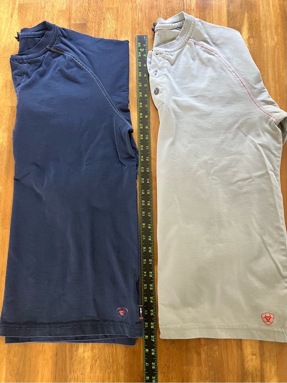 ARIAT FR GREY Henley plus Blue Henley - Picture 3 of 16
